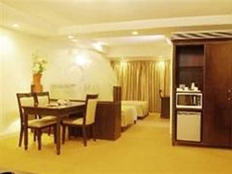 Hotel Mandakini Ambience Poona Buitenkant foto